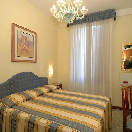 Hesperia 3*