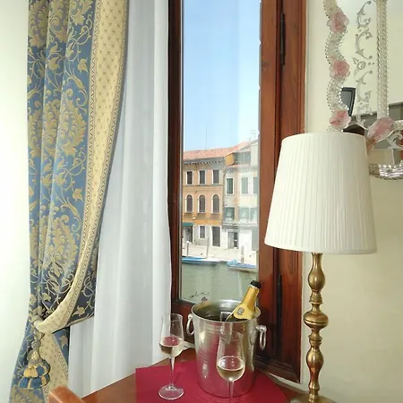 Hotel Hesperia Venise